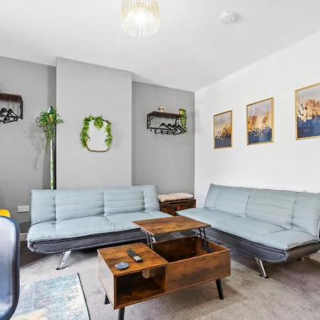 Amazing Family Apartment, Sleeps 6, Cot, Work Desk Apartament Birmingham